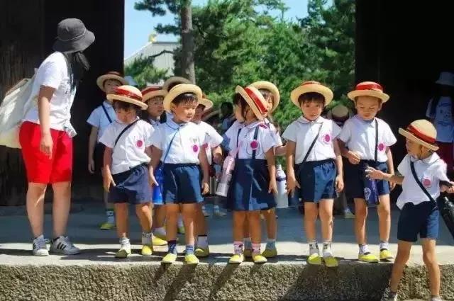 日韓孩子在艾灸，中國孩子跑醫(yī)院，不艾灸VS艾灸差距超乎想象